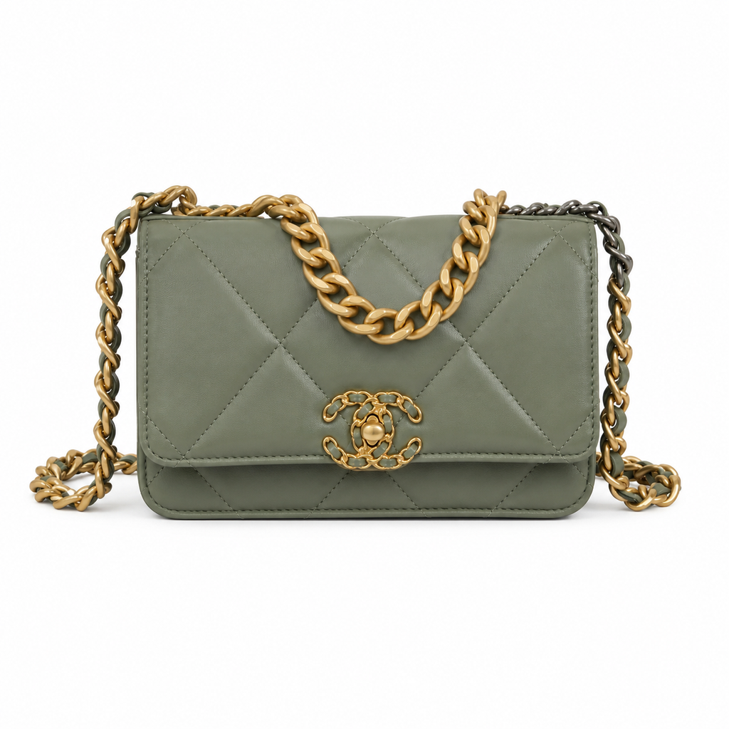 Chanel Classic Quilted Slim Flap Bag | CC Turn-Lock Leather Chain Strap — 12x19.5cm