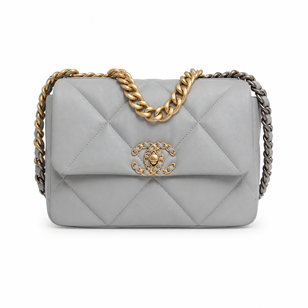 Chanel Classic Quilted Flap Bag | CC Turn-Lock Leather Chain Strap — 26cm