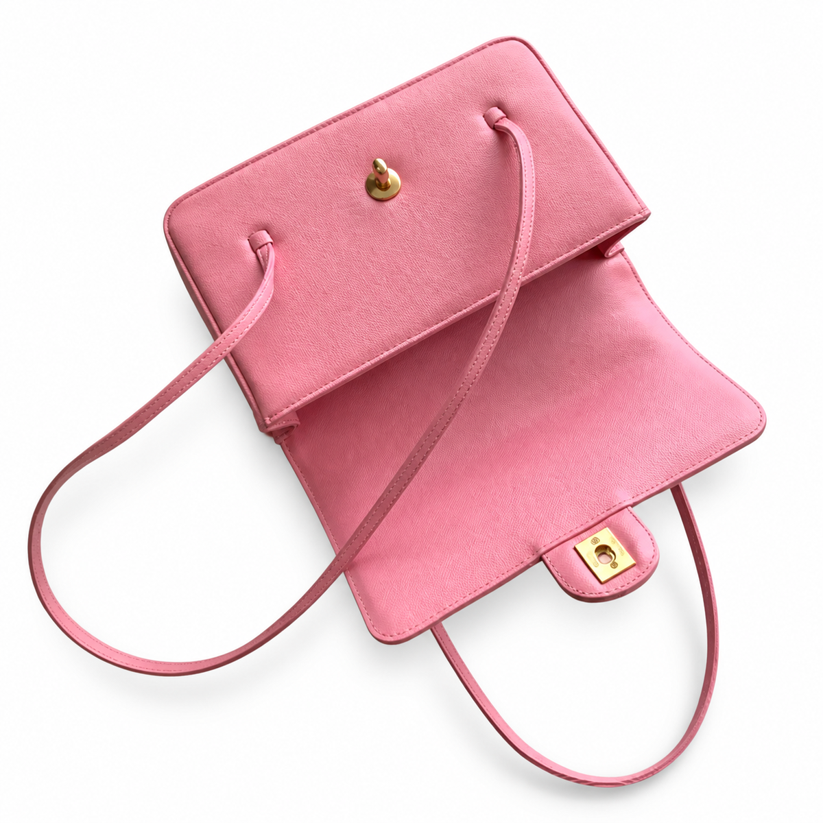 Chanel Classic Quilted Small Flap Bag | CC Hardware & Chain — 22cm