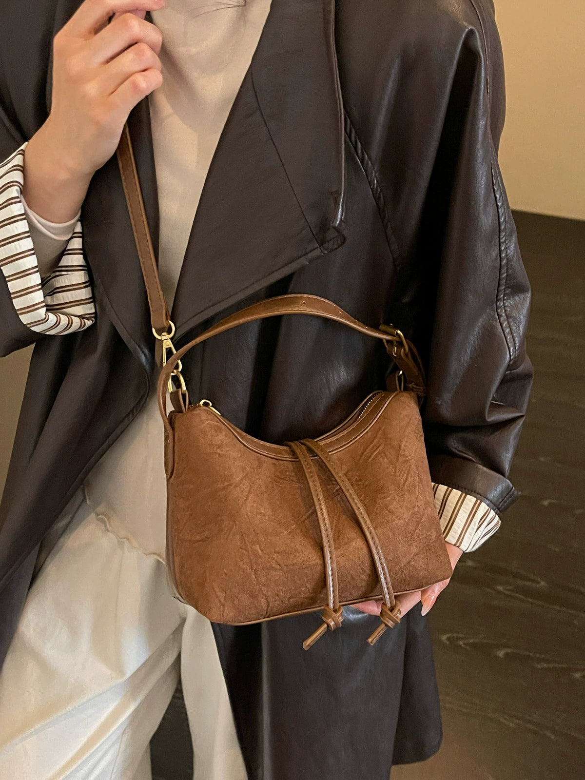 Vintage Brown Crinkle Leather Hobo – Drawstring