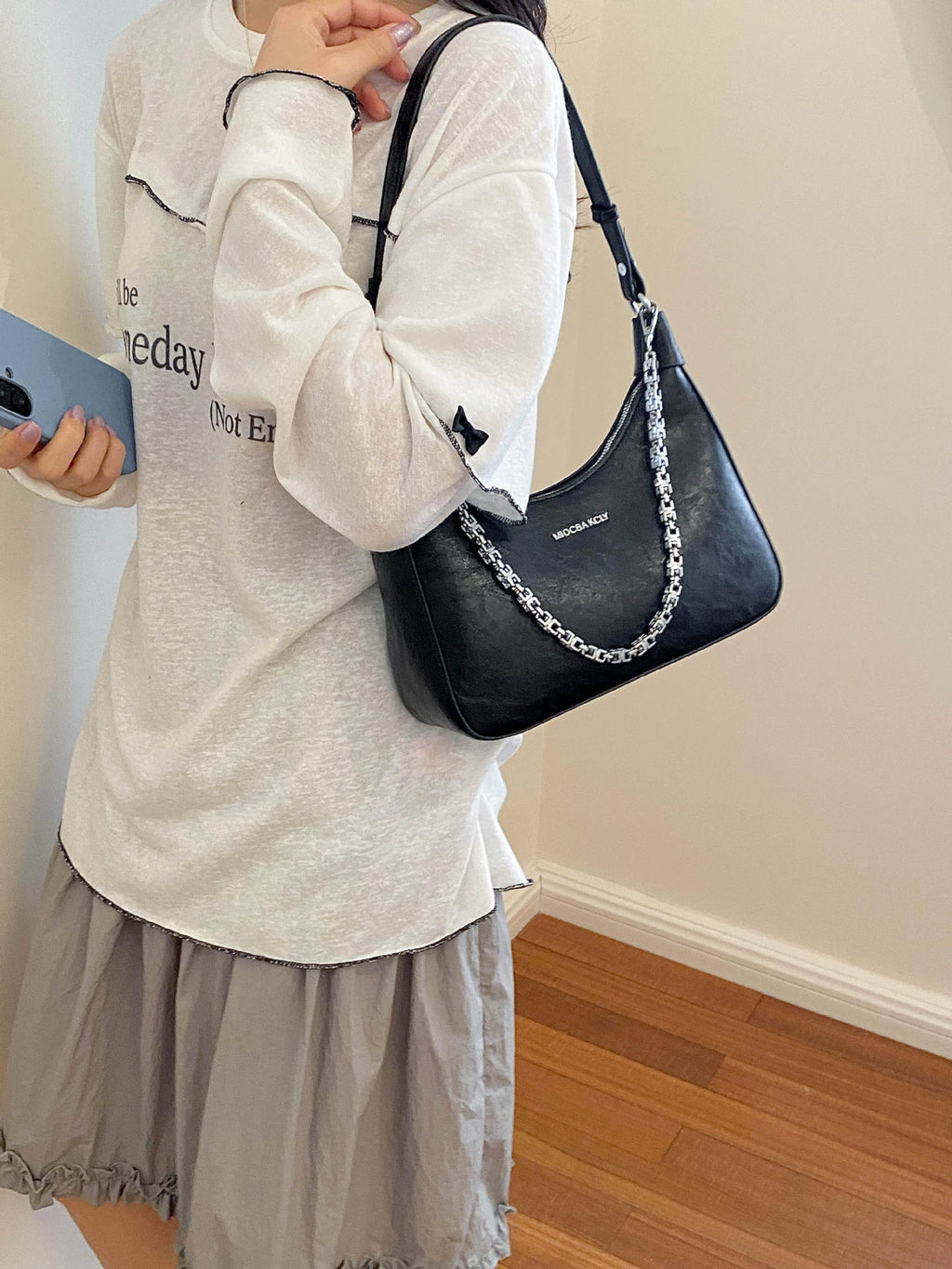 Mini Chain Crossbody Bag – Black Structured